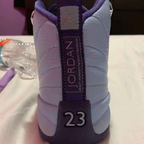 Worn once comes with box no creases or scuffs - Picture 6 of 7